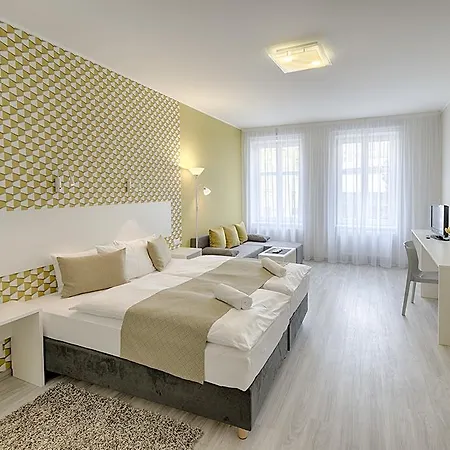 Promenada 35 كارلوفي فاري